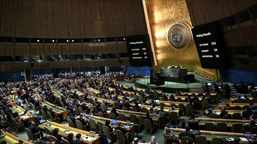 Küresel Vicdanın İflası ve New York’taki “Tiyatro”