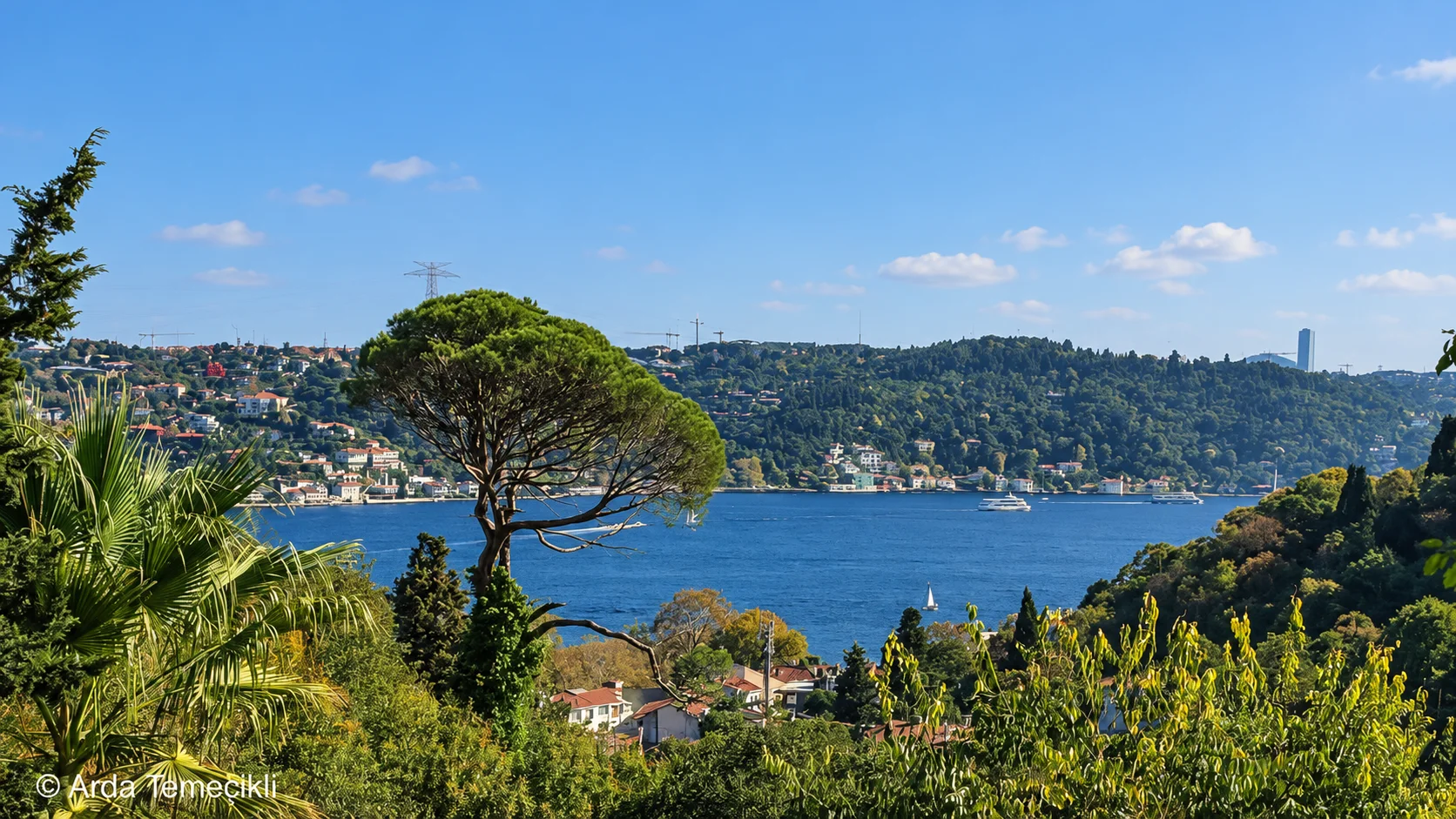 Boğaz’ın eşsiz mavisi, yemyeşil doğayla İstanbul’un kalbi..